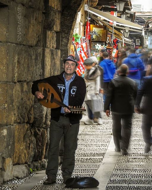 أسعَدُ الناسِ مَن أسعَدَ الناس ________________________________ lebanon ... (Byblos, Lebanon)