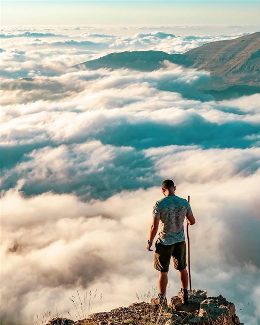 أشتاق لخالقٍ من عدمٍ يدعو الأشياء📸 June 30, 2018 hiking  hiker ...