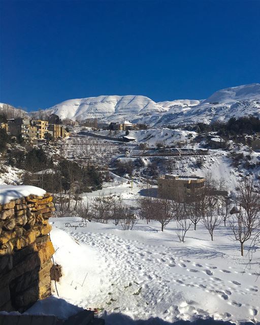 أصعب لقاء عندما نكتشف أن من ظننته الأمل أصبح هو المستحيل lebanon travel ب (Faraya, Mont-Liban, Lebanon)