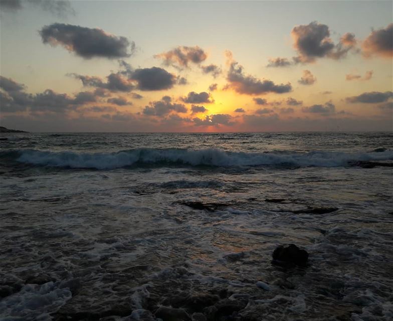 أقصى الجنوب 😊❤ south  lebanon  naqoura  naqourabeach  sunset  lovely ... (Naqoura)