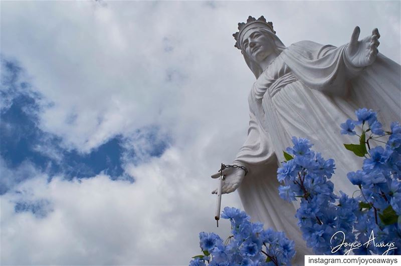 أنتِ الشفيعُ الاكرمُ✨🌈☀️🙏🏻 jezzine  lebanon  virginmary  meetlebanon ... (Jezzîne, Al Janub, Lebanon)