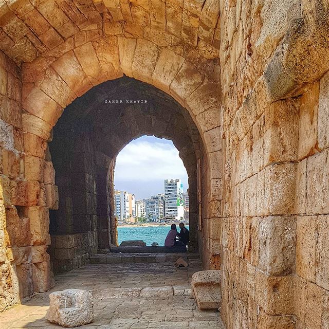 أهلي يفكرون في إبعادي عن الفتاة التي أحبها لقد أقسمنا على الحب مدى الحيا (Sidon Sea Castle)