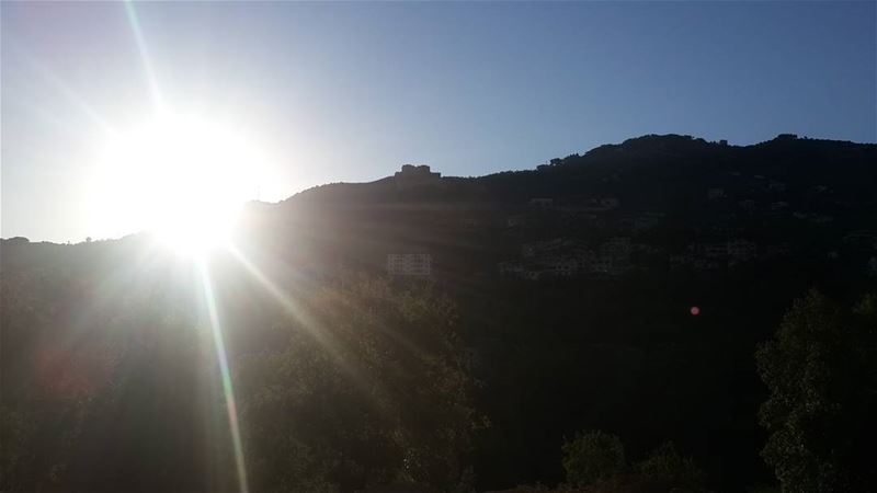 •أهم شي، النقطة الزهر... (nofilter)