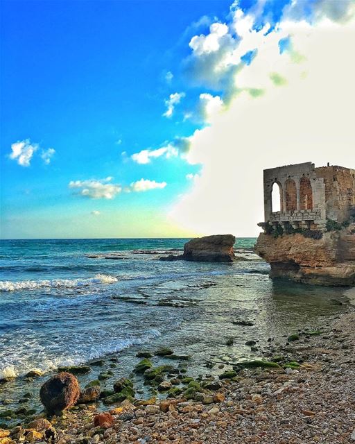 " إتركها تأتي كما كتبها الله لك...لعلها تأتي كم تمناها قلبك..."... (Bahsa-Batroun)