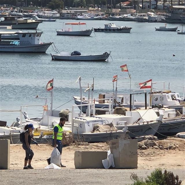 إذا مش نحنا... مين؟... worldcleanupday  livelovevolunteer  savenature ... (Tripoli Lebanon Al Mina)