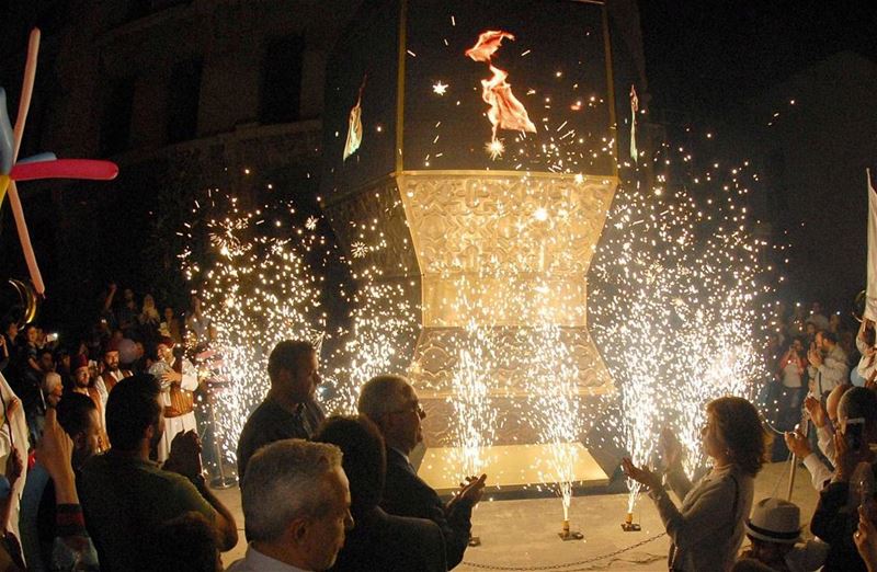 إضاءة  فانوس  رمضان في أسواق  بيروت!أقامت جمعية "هدير" وموقع "فانوسي"، بر