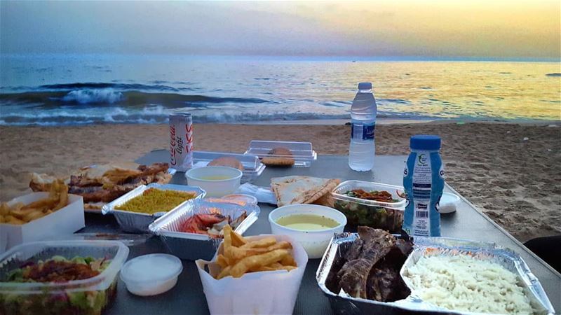  إفطار على  البحر 💆‍♂️❤  رمضان_كريم@lwahofficial  @barakatravel  lwahwin...