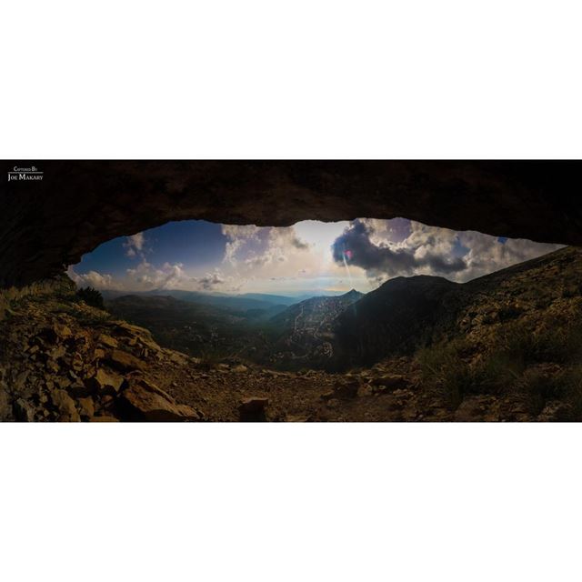 إهدن..من قلب جبل مار سركيس المقدس Panorama 8 pics ehden  panorama ...