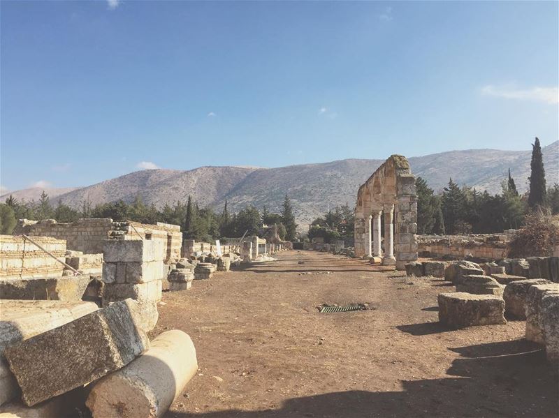 الجبال الشرقية من لبنان lebanon  bekaa  anjar  castle  ruins  antilban ... (Anjar_Anjar Castle)