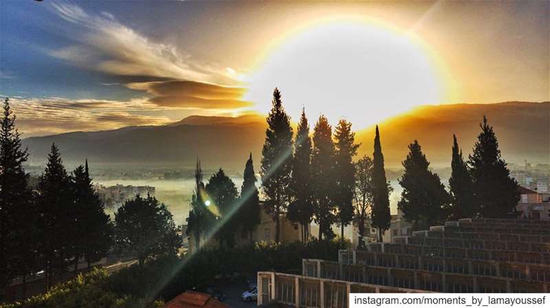 الحرية شمس يجب أنْ تشرق في كلّ نفس.🌤 landscapephotography landscape... (Zgharta District)