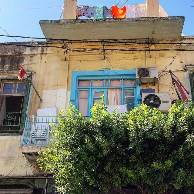 الغسالة بالبيت و النشافة عالسطح ☀️rooftop style:: laundry  roof  colorful... (Beirut, Lebanon)
