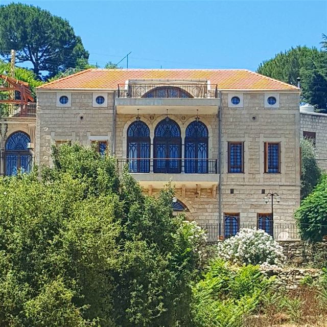 الله يرحمك يا خالتي إيزابيل 💔💔🌹🌹...  beiteddine  home  oldhouse ...