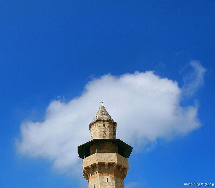 ...المئذنة..عرائس السماء"مسجد الامير فخر الدين المعني" tb  cloud ... (Deïr El Qamar, Mont-Liban, Lebanon)