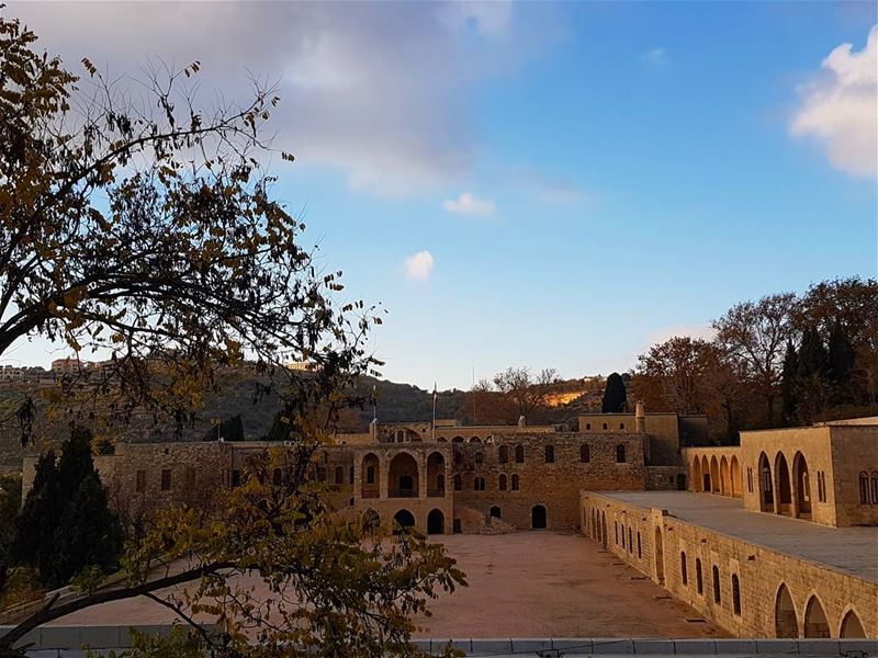 انت خرافية الحسن هذا الصباح-نزار قباني ig_lebanon  insta_lebanon ... (Beit Eddine Palace)