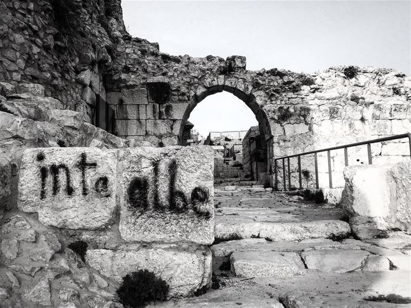 انت قلبي 🧡  lebanon  blackandwhitephoto  shooting  preproduction ... (Beaufort Castle, Lebanon)