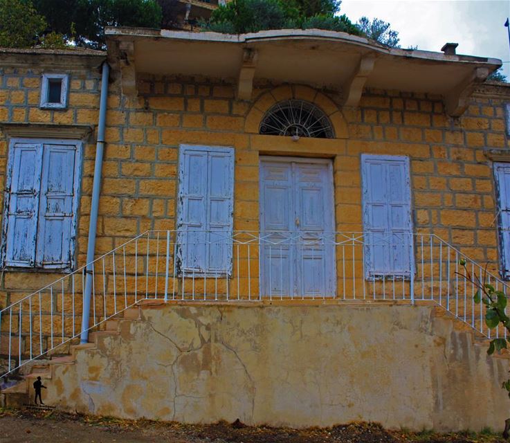 ايه في امل..صباح الخير  goodmorning  lebanonhouses  shouf lebanon...