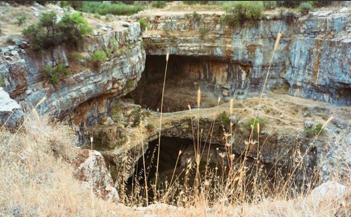 بالوع بلعا تنورين (📸 الراهب ايلي قرقماز) . Lebanon  Batroun  nature ...