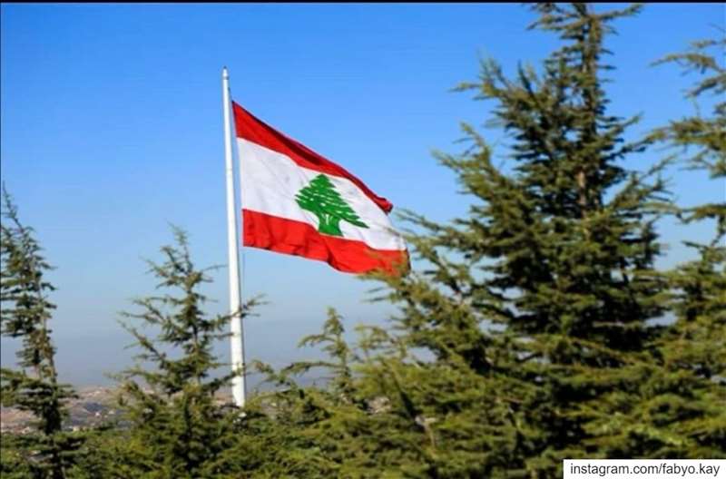 بحبك يا لبنان يا وطني 🇱🇧🇱🇧🇱🇧 lebanon eyesoflebanon flag... (Falougha, Mont-Liban, Lebanon)