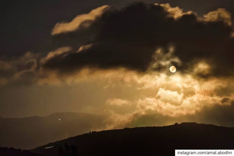 بدر وادي التيم... .... lebanon  photography  photographylovers ... (Hasbayya, Al Janub, Lebanon)