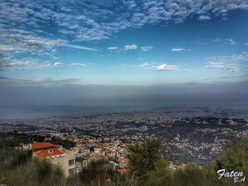 . بعض الأشخاص، لهم حبٌ لا يُحكى ولا يُكتَب فقط يُعاش..... (Chemlane, Mont-Liban, Lebanon)