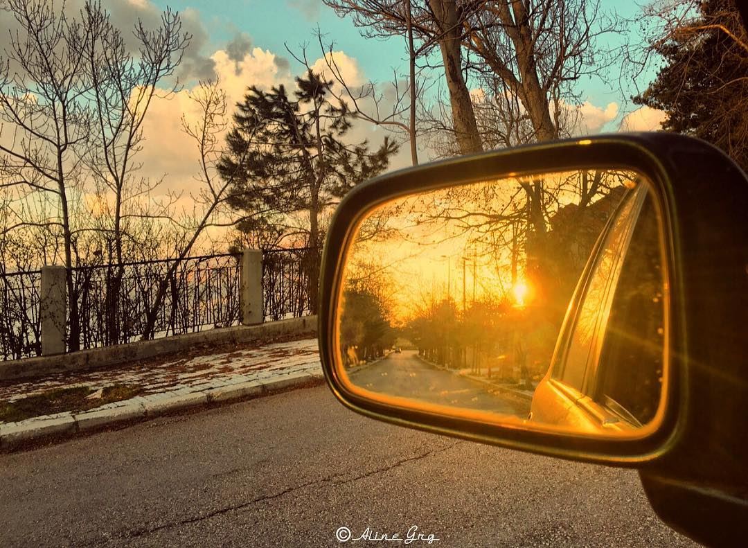 بعكس الغُروب .. sunset  reflection  mirror  car  road  sawfar  spring ... (كورنيش صوفر)