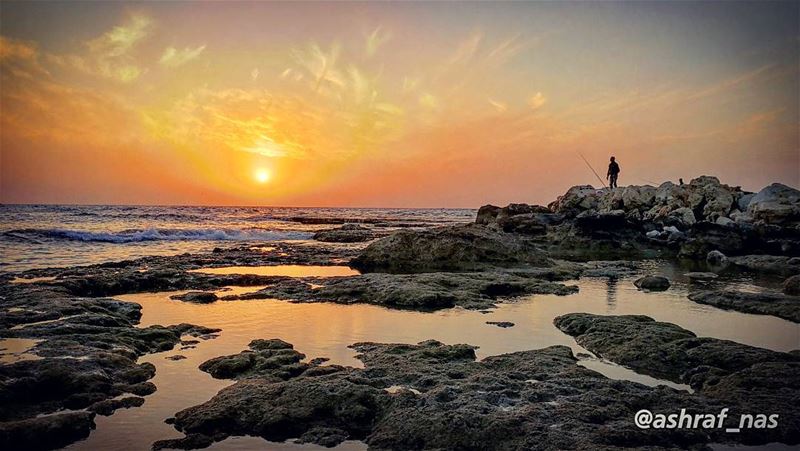 بكرا إنت وجايي رح زين الريحخلي الشمس مراية والكنار يصيح...وجمع ناس وعلي ق (Tyre, Lebanon)