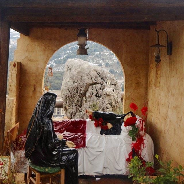 بنصرة الحب اجرحيني (Ste Rafqa)
