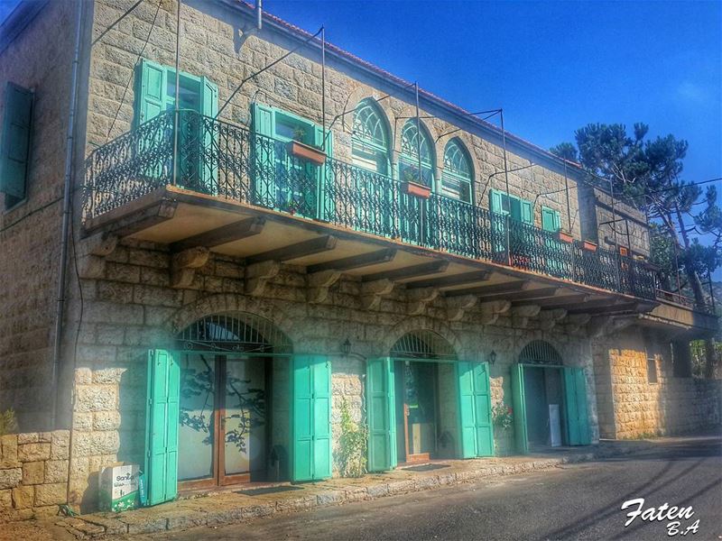 .بيت...قصته قصة!!_________________________________________Follow👇@Ins (Maaser El Chouf)