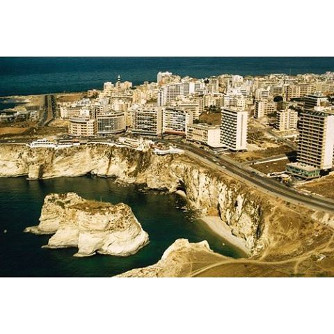 بيروت الروشة عام ١٩٦٤،
