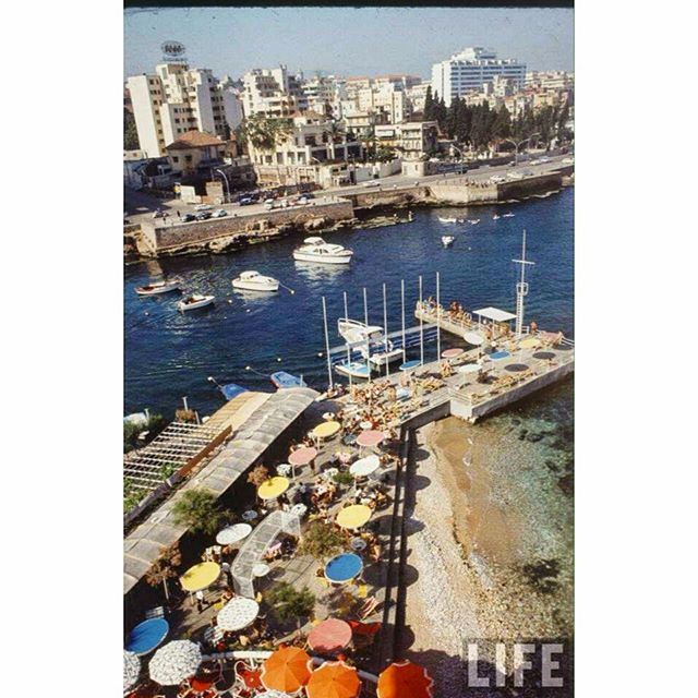 بيروت السان جورج عام ١٩٦٦،