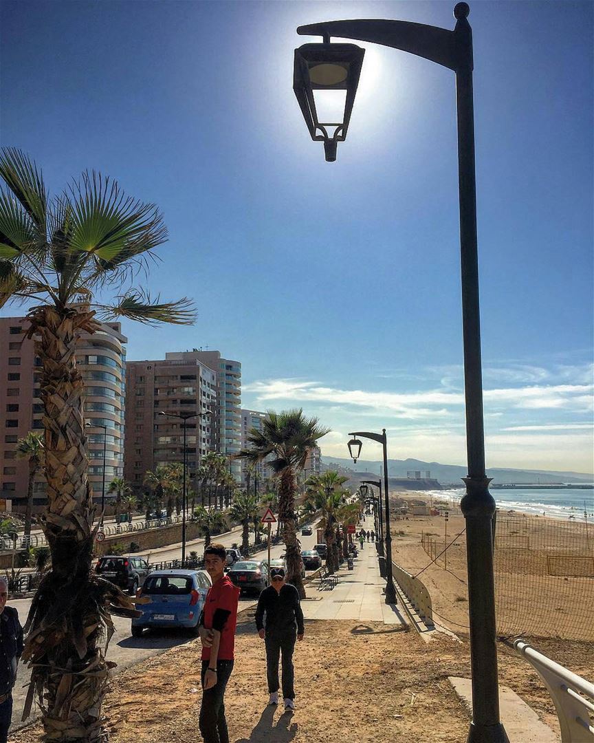  بيروت كانت وستبقى الأجمل والأغلى ❤😍By @ranrud  RamletAlBayda  Beirut ... (Ramlet Al Bayda Sidewalk)
