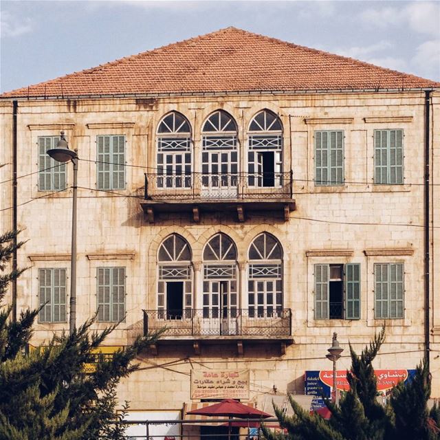 "تجارة عامة: بيع وشراء عقارات"  lebanontraveler  lebanonbyalocal ... (Baalbeck, Béqaa, Lebanon)
