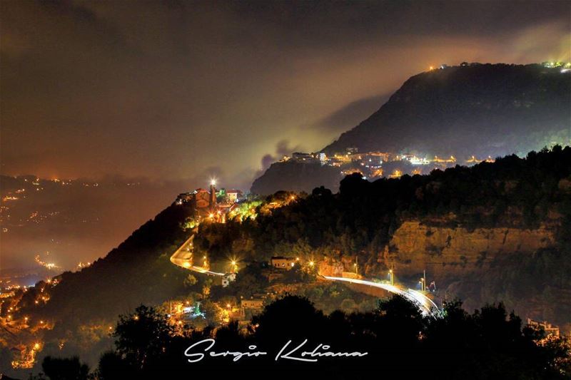 ترفّع. sergio_koliana_photography  meetlebanon  mylebanon ... (Ehmej, Mont-Liban, Lebanon)