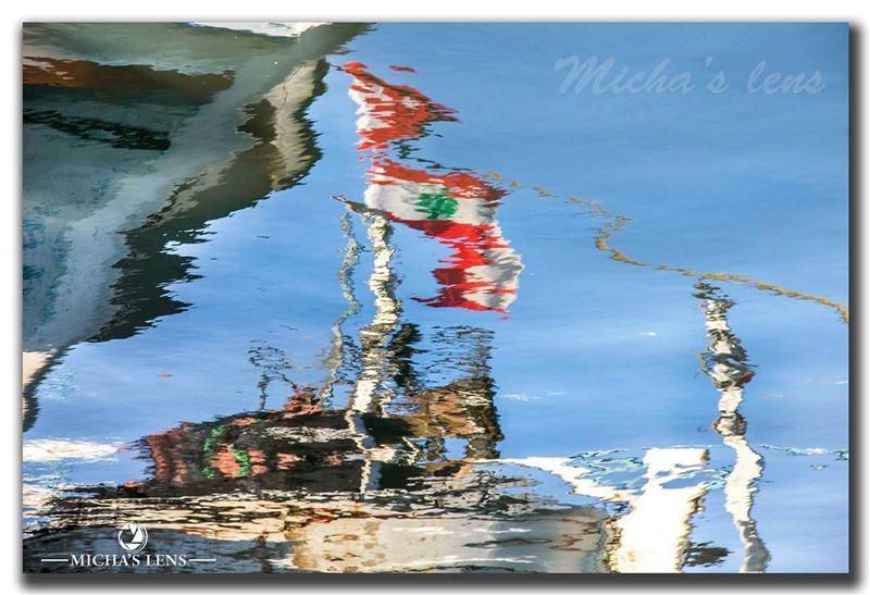 تضامنا مع جيش بلادي:وحياة اللي راحوا واللي صاروا الحنينوحياتك يا ارضي ويا