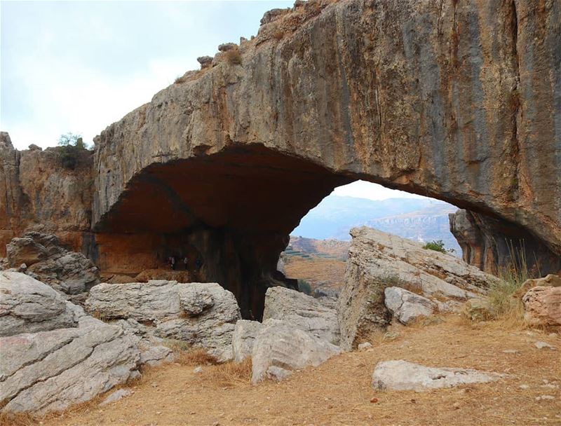 جسر الحجر الطبيعي 🔍 (Lebanon)