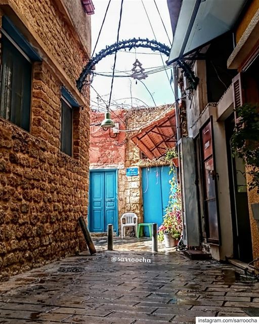 حاراتنا القديمة ❤ takenbyme  ptk_Lebanon  visitlebanon  Lebanonbyalocal ... (Tyre, Lebanon)