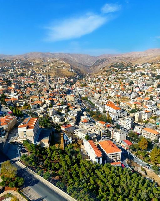 زحلة يا جارة الوادي ومن أجمل مدن لبنان ❤ Have a wonderful weekend 🌞 ----- (Zahlé, Lebanon)