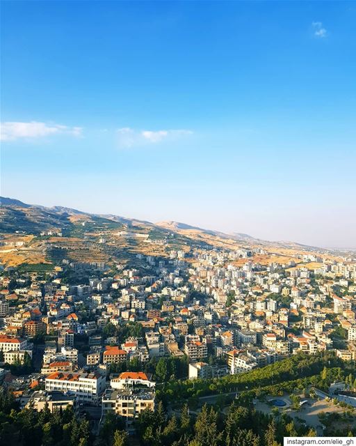 زحلة يا دار السلام .. _______________________________________ lebanon ... (Zahlé, Lebanon)