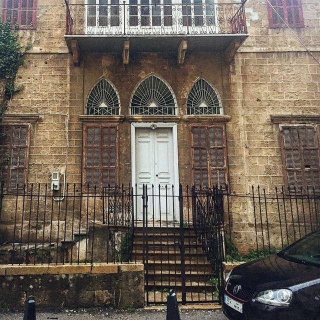 زوروني كل سنة مرّة... (Achrafieh, Lebanon)