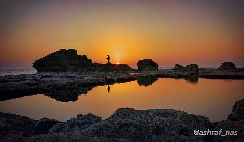 ستفتِّش عنها يا ولدي في كل مكانوستَسأل عنها موج البحروتسأل فيروز الشطآن.. (Tyre, Lebanon)