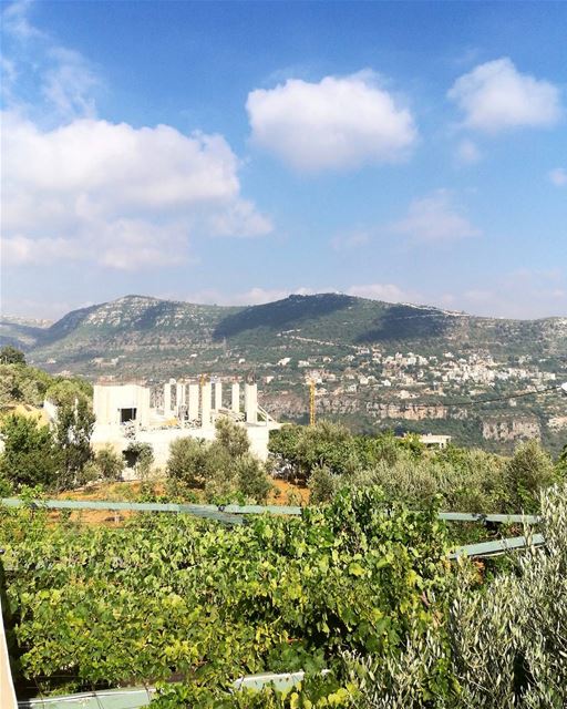 سماكي يا بيصور 😍😍 lebanon  sky  nature  instasky  instanature  instasky... (Baïssoûr, Mont-Liban, Lebanon)