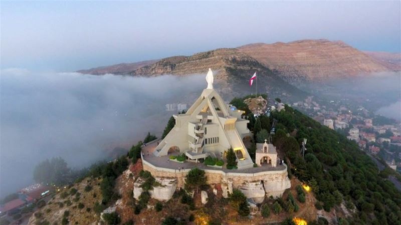 سيدة الحصن ـ إهدن (📸 الراهب ايلي قرقماز) Lebanon  Ehden  insta_lebanon ...