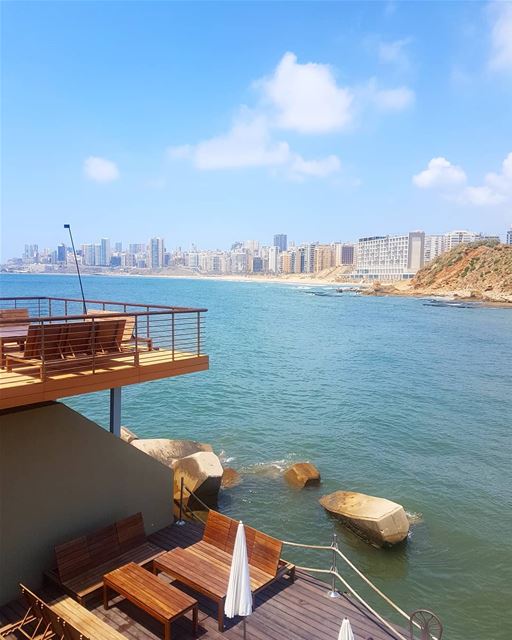 شايف البحر شو كبيرايانا ما شايفة ig_lebanon instaamici  instabeirut ... (Kempinski Summerland Hotel & Resort Beirut)