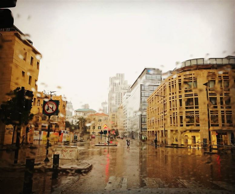 شتي يا دنيي تيزيد موسمنا ويحلا☔ (Beirut, Lebanon)