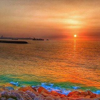 🌅🌅شو في خلف البحر خبريات