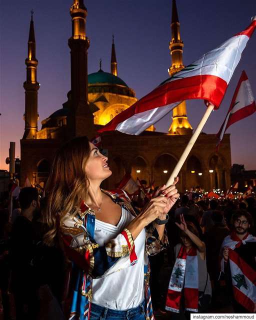 صباح اليوم ال٢٥ للثورة ...ومصرّين ثورتنا تكفّي🇱🇧  احد_الاصرار  لبنان_ينتف (Martyrs' Square, Beirut)