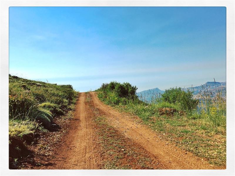 طلعنا عالحريّة...  lebanon  lebaneseTrips ... (Hasroun)