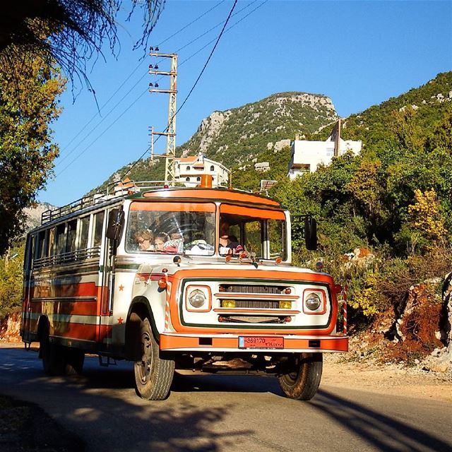 عا هدير  البوسطة من ضيعة  حملايا على ضيعة  تنورين  insta_lebanon ... (Tannourine)