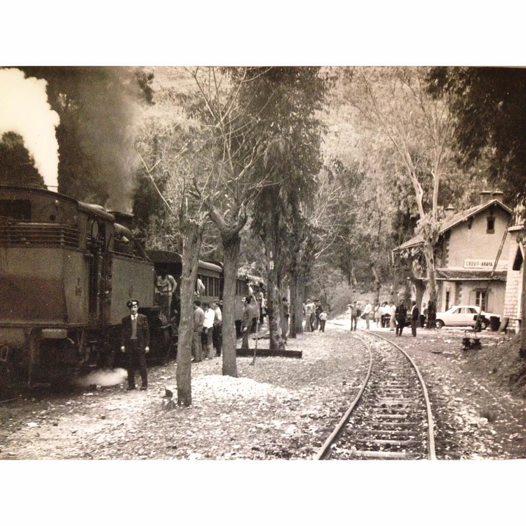 عاريا محطة القطار عام ١٩٦٧