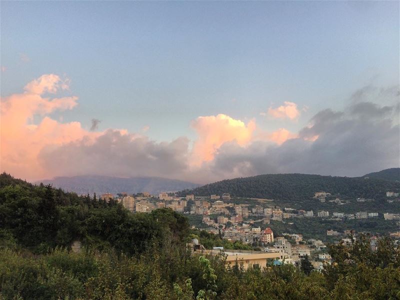 عامل النّاس بأخلاقك ، لا بأخلاقهم..~💚  Today  Bakhoun  livelovebakhoun ... (Bakhoun, Liban-Nord, Lebanon)